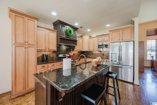 303 STRATHAVEN ROAD, Pelham, AL 35124