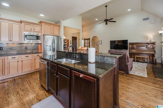 303 STRATHAVEN ROAD, Pelham, AL 35124