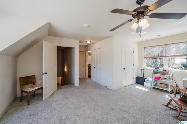 303 STRATHAVEN ROAD, Pelham, AL 35124