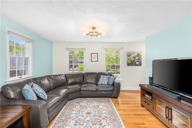 17 Will Croft Street, Cumberland, RI 02864