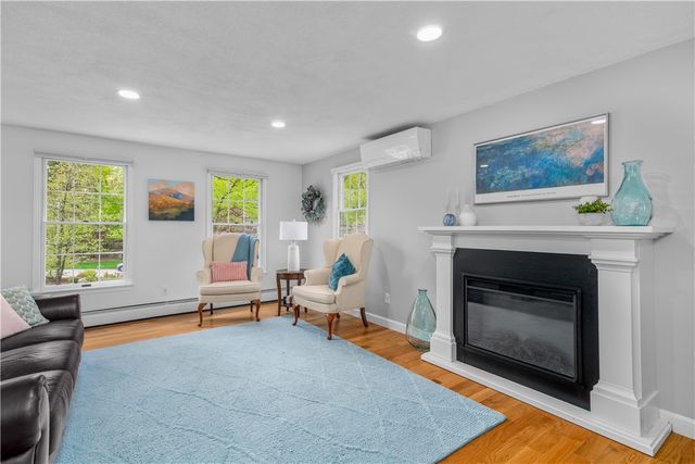 17 Will Croft Street, Cumberland, RI 02864