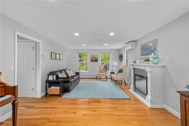 17 Will Croft Street, Cumberland, RI 02864