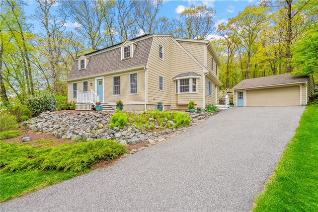 17 Will Croft Street, Cumberland, RI 02864