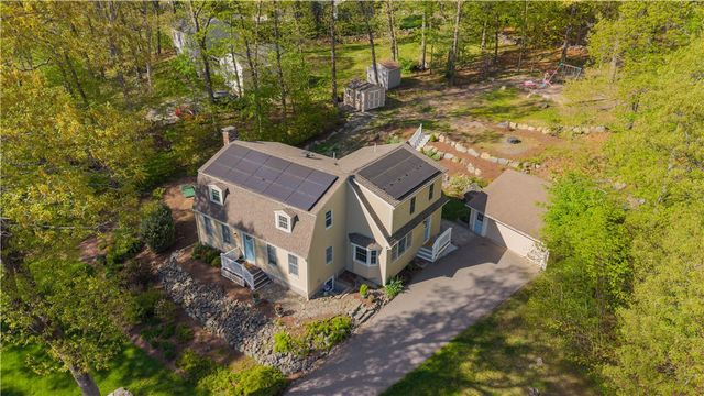 17 Will Croft Street, Cumberland, RI 02864
