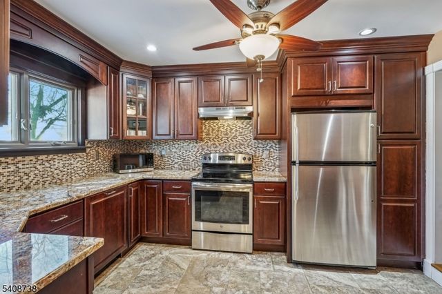 27 Espy Rd A7, Caldwell Boro Twp., NJ 07006