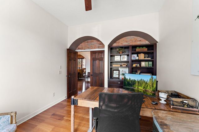 8116 Clifford Circle, Inver Grove Heights, MN 55076