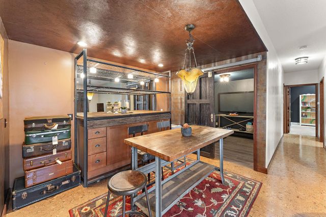 8116 Clifford Circle, Inver Grove Heights, MN 55076