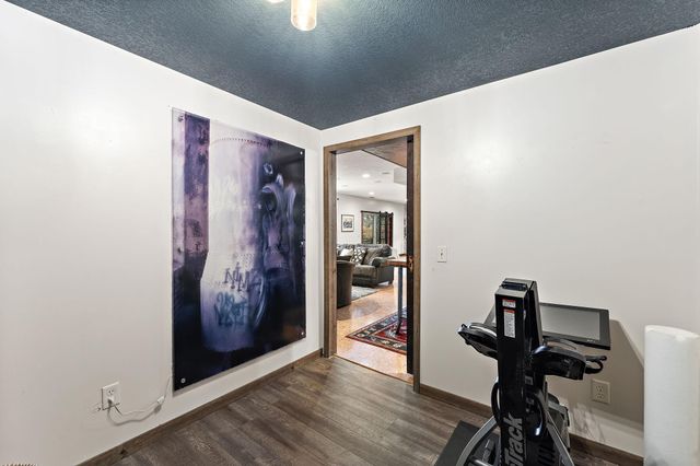 8116 Clifford Circle, Inver Grove Heights, MN 55076