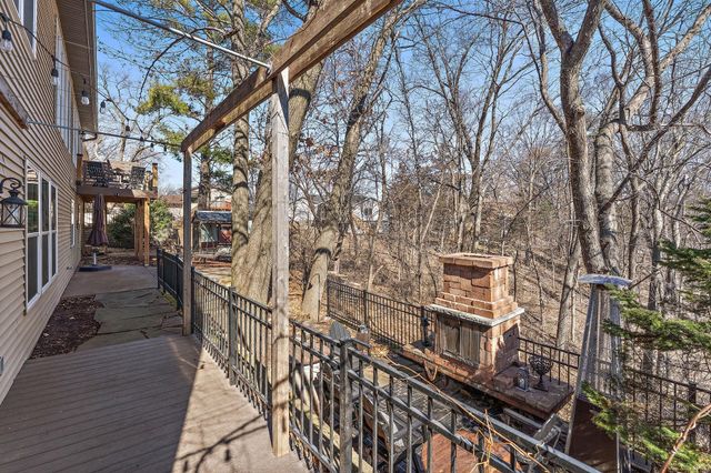 8116 Clifford Circle, Inver Grove Heights, MN 55076