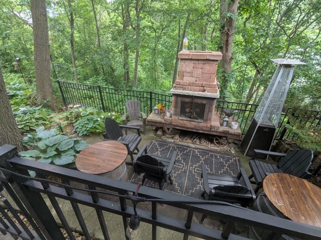 8116 Clifford Circle, Inver Grove Heights, MN 55076