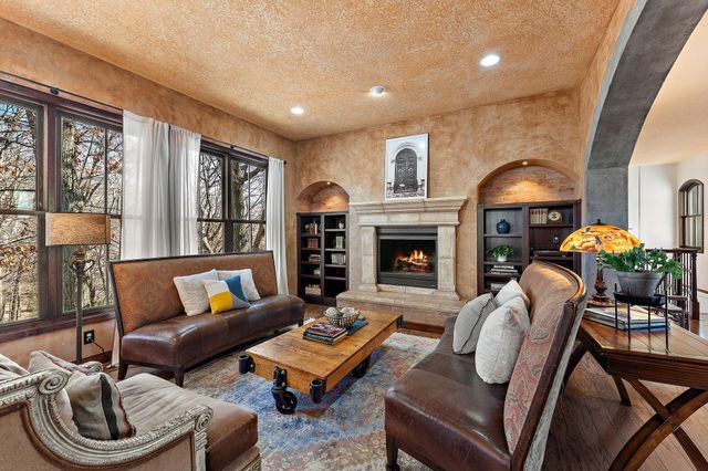 8116 Clifford Circle, Inver Grove Heights, MN 55076