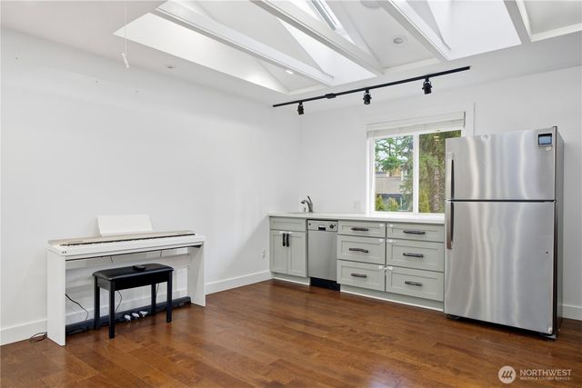 6316 151st Avenue NE, Redmond, WA 98052