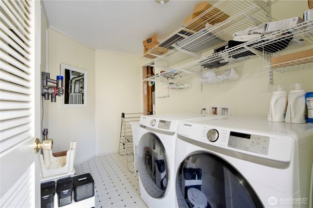 6316 151st Avenue NE, Redmond, WA 98052