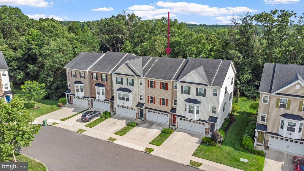 38 KEEGAN CT, Marlton, NJ 08053
