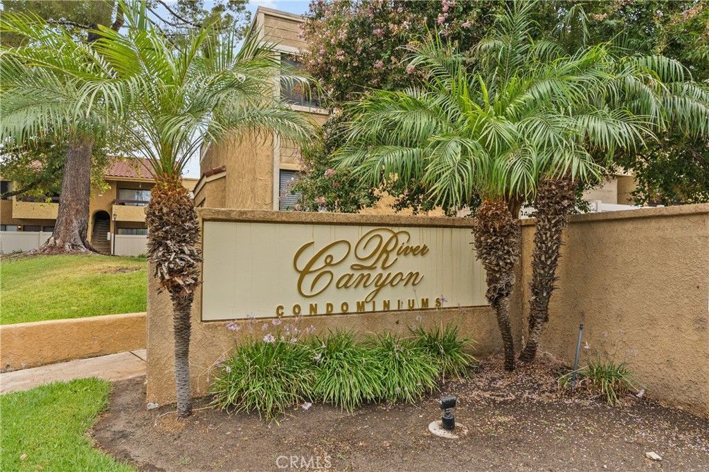 18752 Mandan 1009, Canyon Country, CA 91351 — photo 2