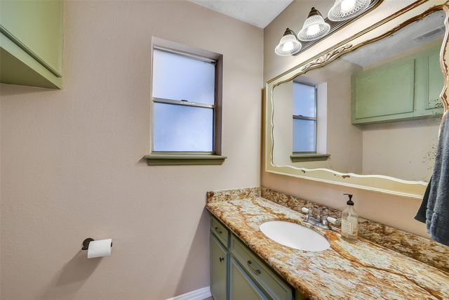 15607 Artoys Drive, Tomball, TX 77377