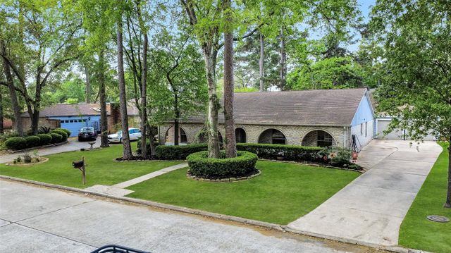 15607 Artoys Drive, Tomball, TX 77377