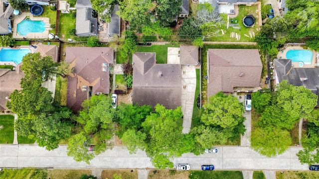 15607 Artoys Drive, Tomball, TX 77377