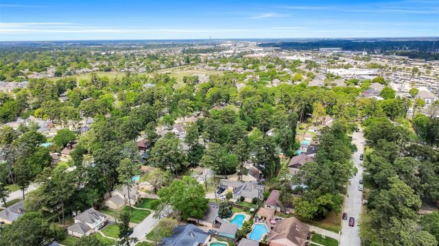15607 Artoys Drive, Tomball, TX 77377