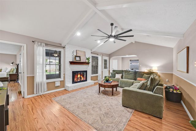 15607 Artoys Drive, Tomball, TX 77377