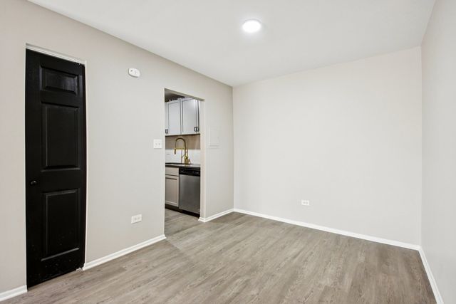 1111 Bloomingdale Road 2A, Glendale Heights, IL 60139