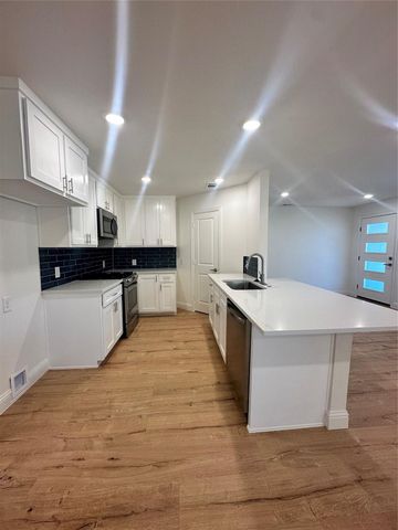 413 Arrowhead Trace, Grand Prairie, TX 75051