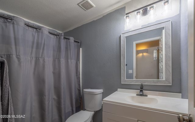 3604 W Camino De Urania, Tucson, AZ 85741