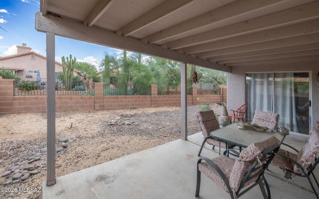 3604 W Camino De Urania, Tucson, AZ 85741