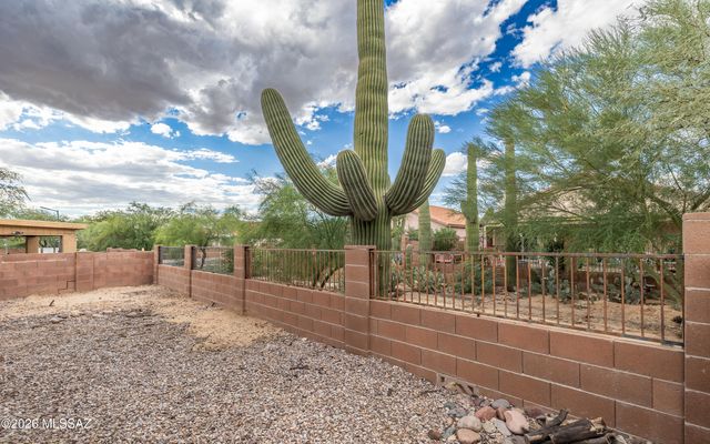 3604 W Camino De Urania, Tucson, AZ 85741