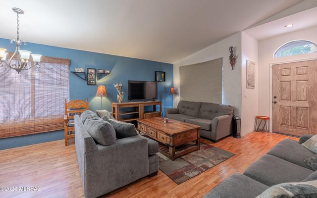 3604 W Camino De Urania, Tucson, AZ 85741