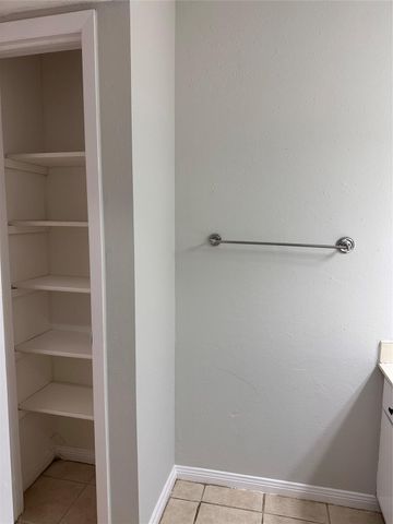 8801 Hammerly 909, Houston, TX 77080