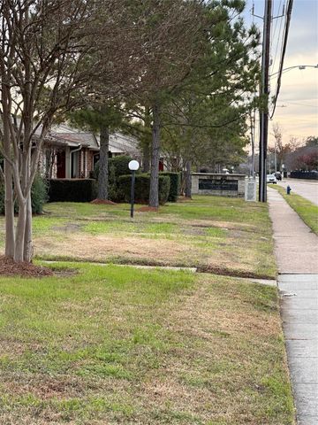 8801 Hammerly 909, Houston, TX 77080