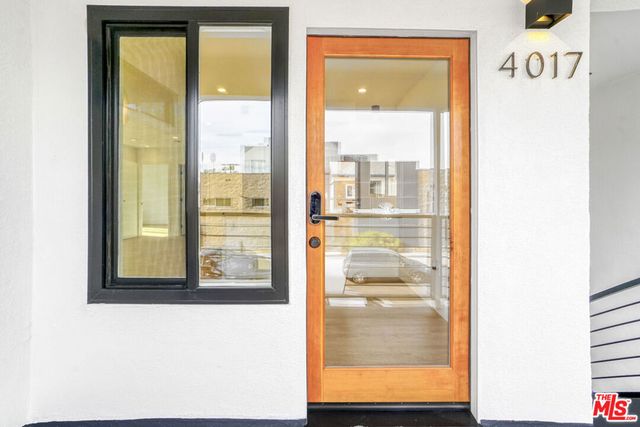 4017 Grand View Boulevard, Culver City, CA 90066