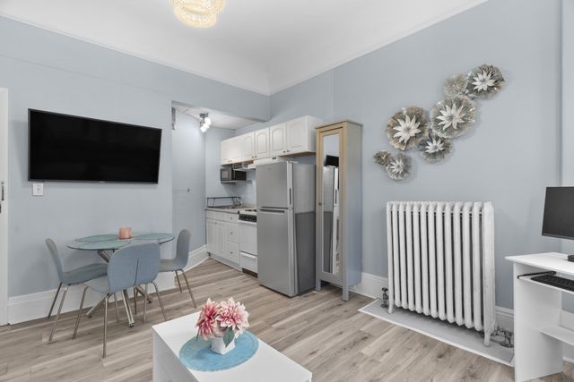 366 Commonwealth Ave 2I, Boston, MA 02115