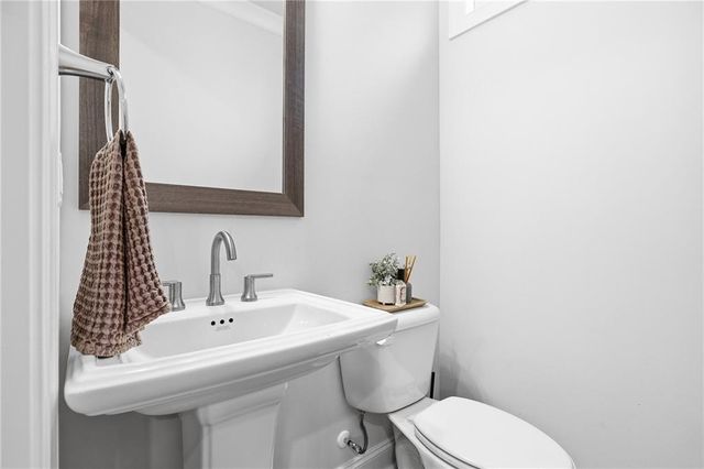 5054 Sealy Circle, Peachtree Corners, GA 30092