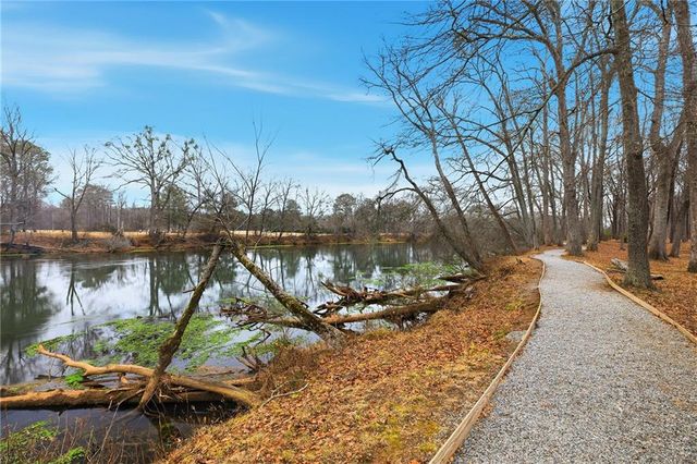 5054 Sealy Circle, Peachtree Corners, GA 30092