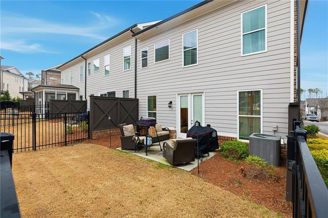 5054 Sealy Circle, Peachtree Corners, GA 30092