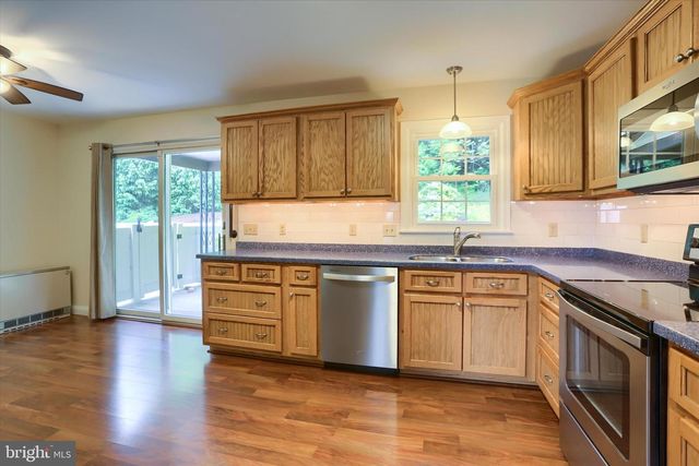 876 CAMPBELL DR, Newport, PA 17074