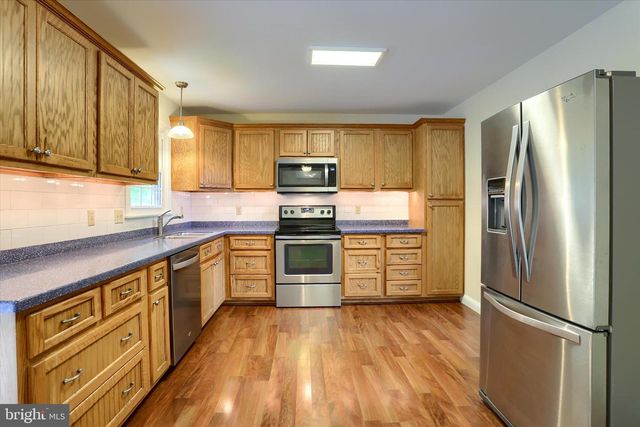 876 CAMPBELL DR, Newport, PA 17074
