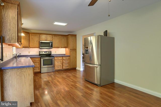 876 CAMPBELL DR, Newport, PA 17074