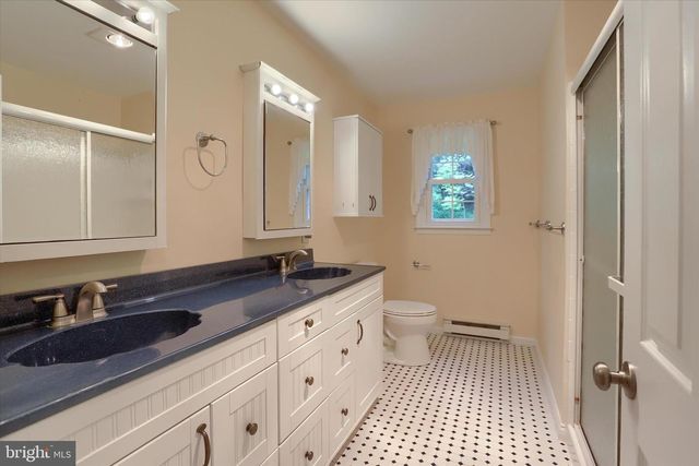 876 CAMPBELL DR, Newport, PA 17074