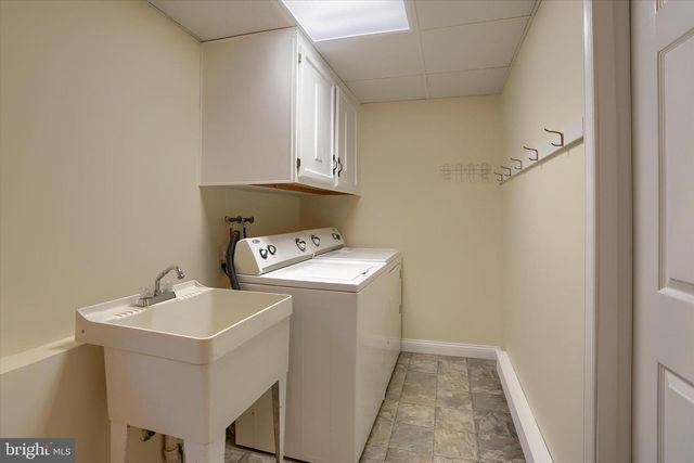 876 CAMPBELL DR, Newport, PA 17074