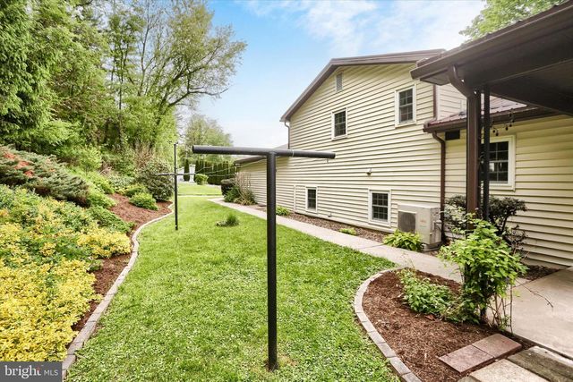 876 CAMPBELL DR, Newport, PA 17074