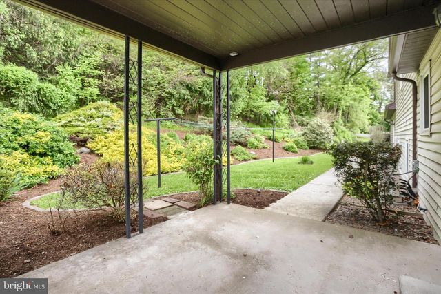 876 CAMPBELL DR, Newport, PA 17074