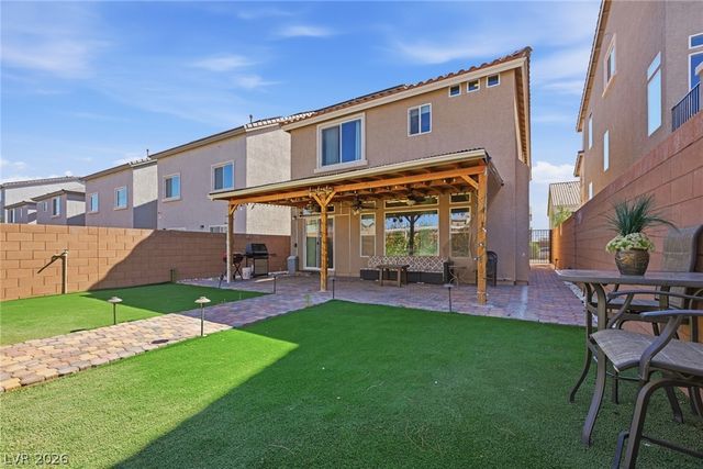 10137 Herons Rise Street, Las Vegas, NV 89141