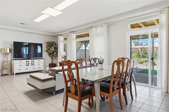 10137 Herons Rise Street, Las Vegas, NV 89141