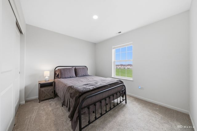 15163 W Quincy Circle, Manhattan, IL 60442