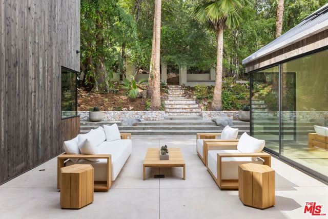 12309 Viewcrest Road, Studio City (los Angeles), CA 91604