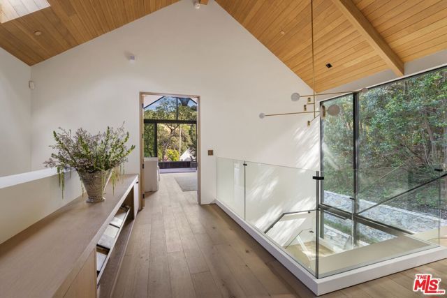 12309 Viewcrest Road, Studio City (los Angeles), CA 91604
