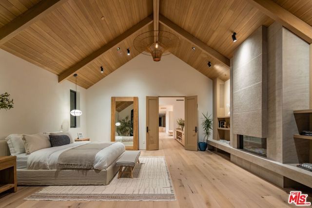 12309 Viewcrest Road, Studio City (los Angeles), CA 91604